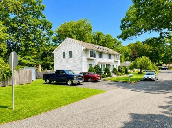 5 Forest Lane, Coram NY 11727