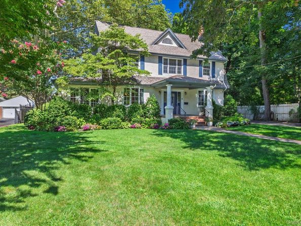 72 Broadway, Rockville Centre NY 11570