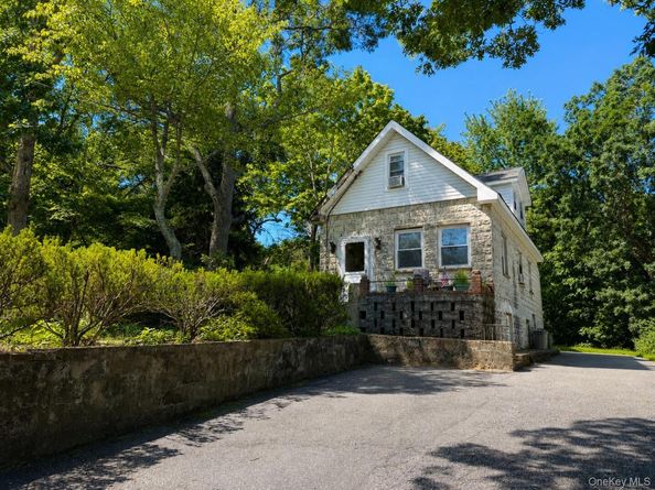 164 S Evergreen Drive, Selden NY 11784