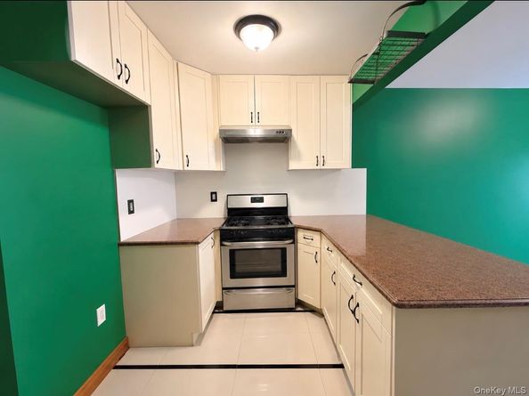141-09 84th Drive 2B, Briarwood NY 11435