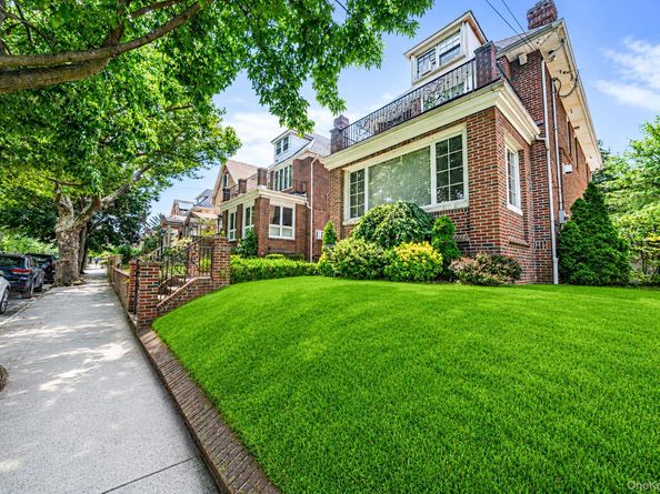58 85th Street, Brooklyn NY 11209