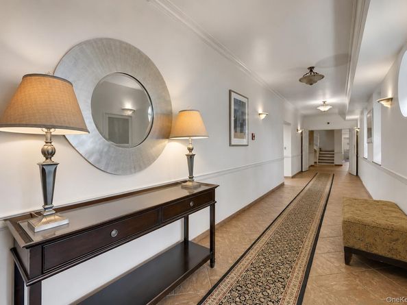 765 Bronx River Road 4A, Bronxville NY 10708