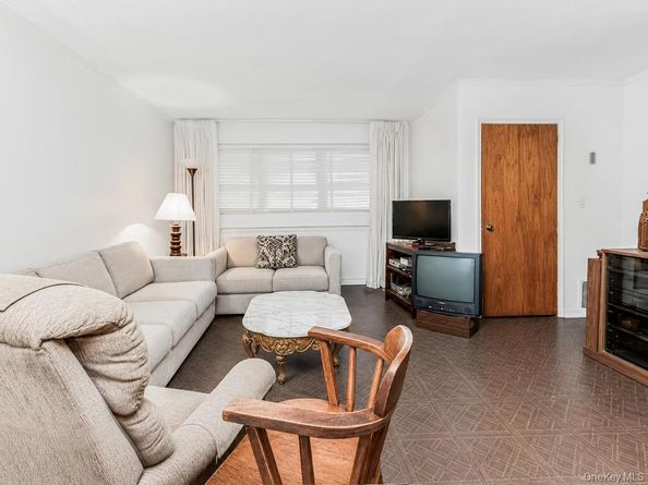 2358 Tiemann Avenue, Bronx NY 10469
