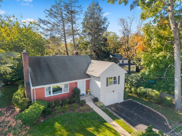 29 Beechwood Road, Hartsdale NY 10530