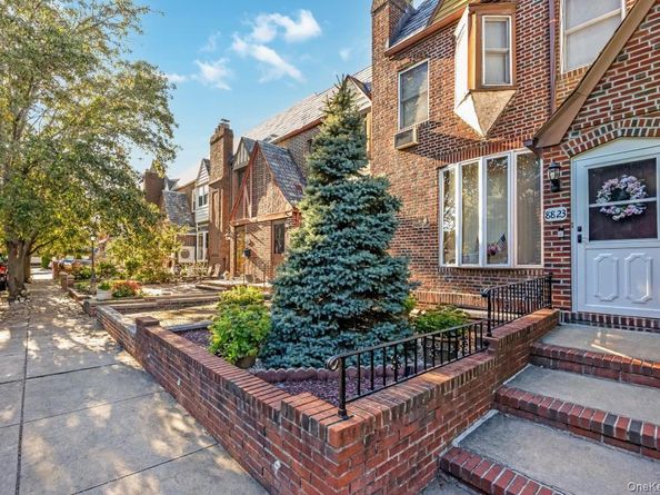 88-23 Rutledge Avenue, Glendale NY 11385