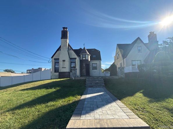153 Main Street, East Rockaway NY 11518