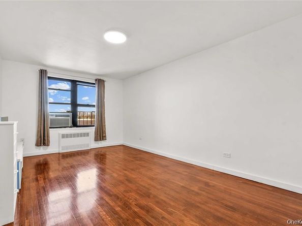 150-29 72nd Road 4H, Flushing NY 11367