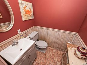 300 Private Road 8, Cutchogue NY 11935