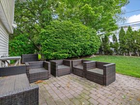 56 Middle Lane, Jericho NY 11753