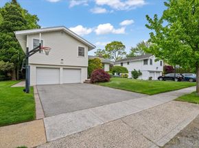 56 Middle Lane, Jericho NY 11753