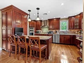 56 Middle Lane, Jericho NY 11753