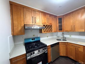 311 Saint Nicholas Avenue 3B, Ridgewood NY 11385