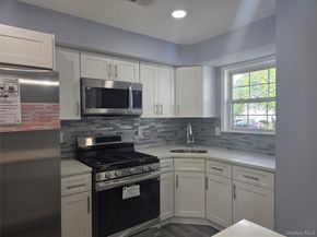 9 Trim Street, Bay Shore NY 11706