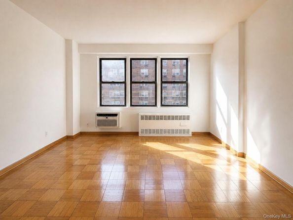 42-55 Colden Street 11V, Flushing NY 11355