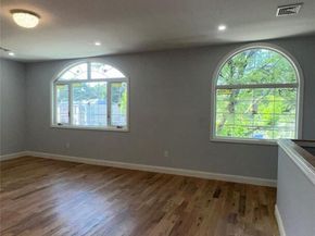24934 147th Avenue, Rosedale NY 11422