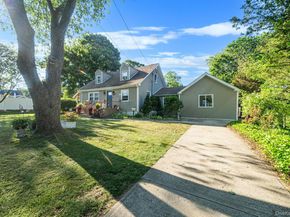 35 Oklahoma Avenue, Bay Shore NY 11706