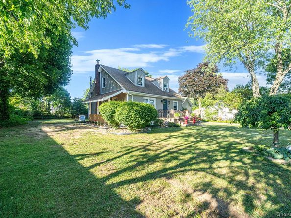 35 Oklahoma Avenue, Bay Shore NY 11706