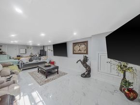 35 Oklahoma Avenue, Bay Shore NY 11706
