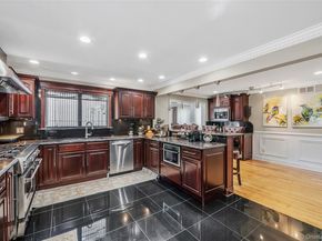 2 Jodi Drive, Manorville NY 11949