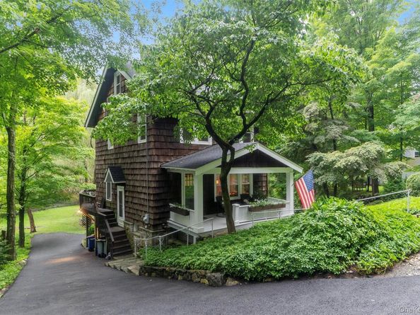 28 Inningwood Road, Ossining NY 10562