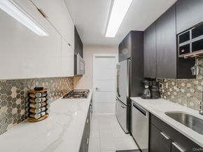 10230 66th Road 21H, Forest Hills NY 11375