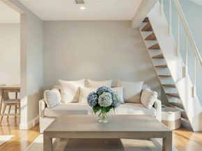 20 Penny Lane, Hampton Bays NY 11946