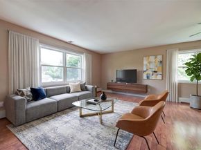 25 W Shore Drive, Patchogue NY 11772