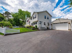 25 W Shore Drive, Patchogue NY 11772