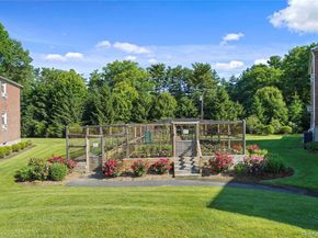 6 Bryant Crescent 2F, White Plains NY 10605