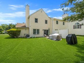 1 Thrush Path, Coram NY 11727