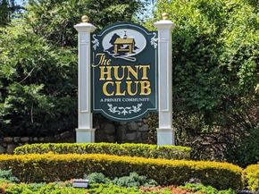 1 Thrush Path, Coram NY 11727