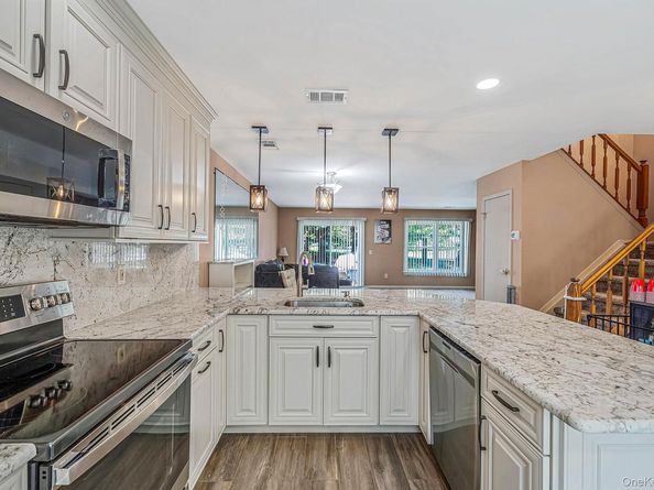 1 Thrush Path, Coram NY 11727
