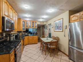 12 Swan Lane, Hauppauge NY 11788