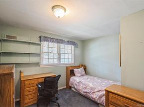 12 Swan Lane, Hauppauge NY 11788
