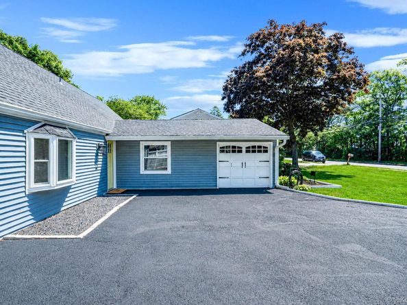 457 Peconic Street, Ronkonkoma NY 11779
