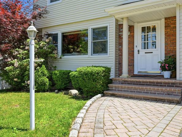 19 Stimson Place, Huntington NY 11743