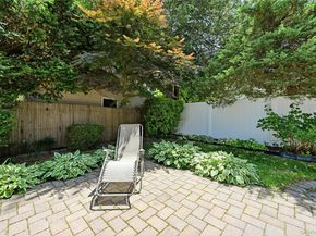 19 Stimson Place, Huntington NY 11743