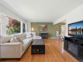 19 Stimson Place, Huntington NY 11743