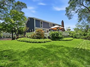 5 Crabapple Court, Mount Sinai NY 11766