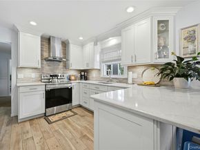 5 Crabapple Court, Mount Sinai NY 11766