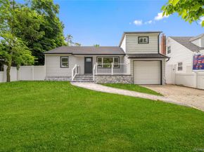 207 Wright Street, Westbury NY 11590