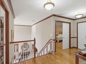 15 Boxwood Lane, Farmingdale NY 11735