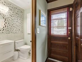 7 Lawrence Court, Syosset NY 11791