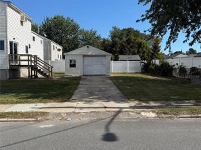 49 Noble Street, North Babylon NY 11703