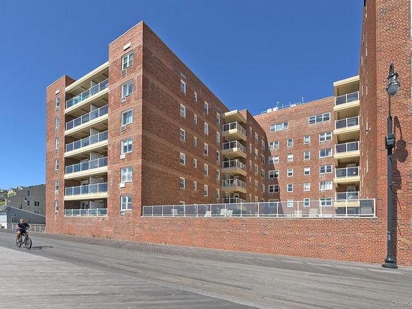 370 W Broadway 1A, Long Beach NY 11561