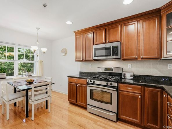 111 Highridge Court, Peekskill NY 10566