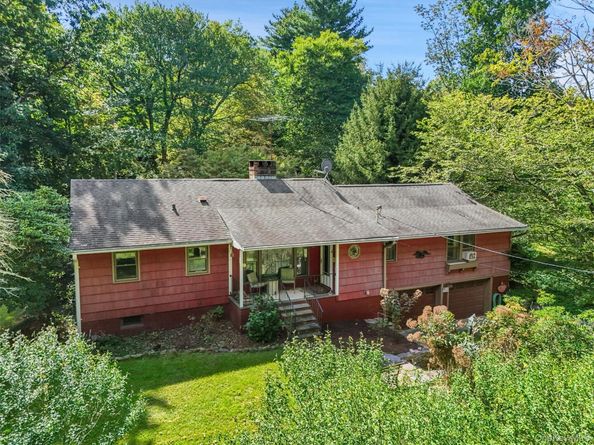 28 S Bedford Road, Pound Ridge NY 10576
