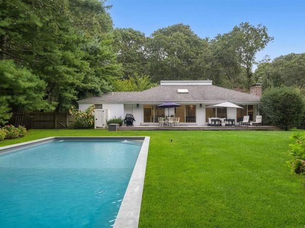 9 Sulky Circle, East Hampton NY 11937