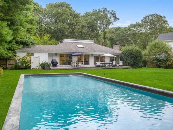 9 Sulky Circle, East Hampton NY 11937