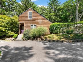 300 N Sea Mecox Road, Southampton NY 11968